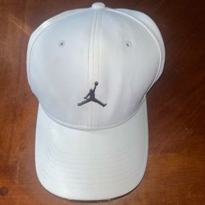 Air-Jordan white hat ( Adjustable)